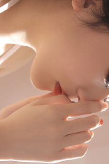 恶狼嘴里的小白兔
